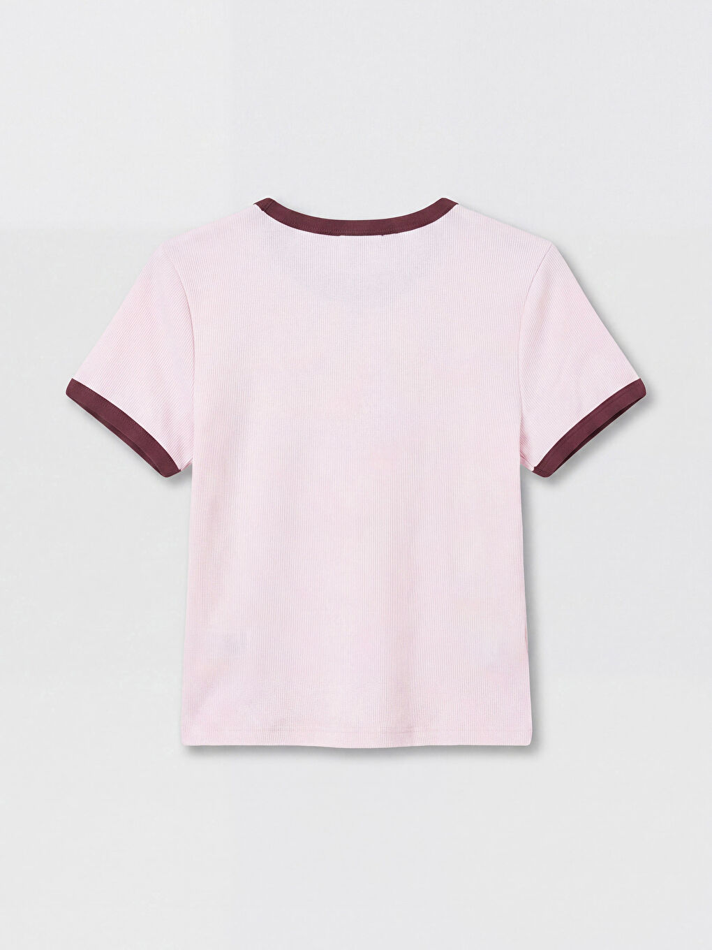 Pembe Bisiklet Yaka Nakışlı Kadın Tişört-1