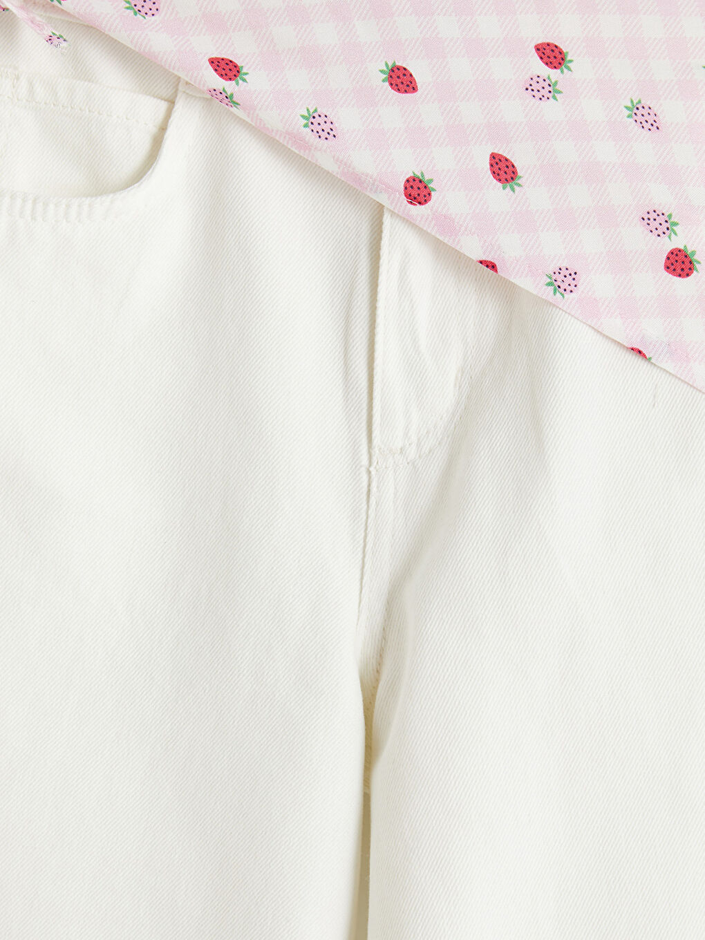 Beyaz Çilek Nakışlı Kız Çocuk Jean Bermuda ve Bandana-2