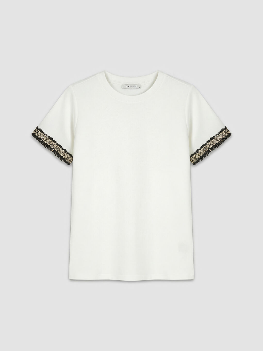 Beyaz Bisiklet Yaka Nakışlı Bluz