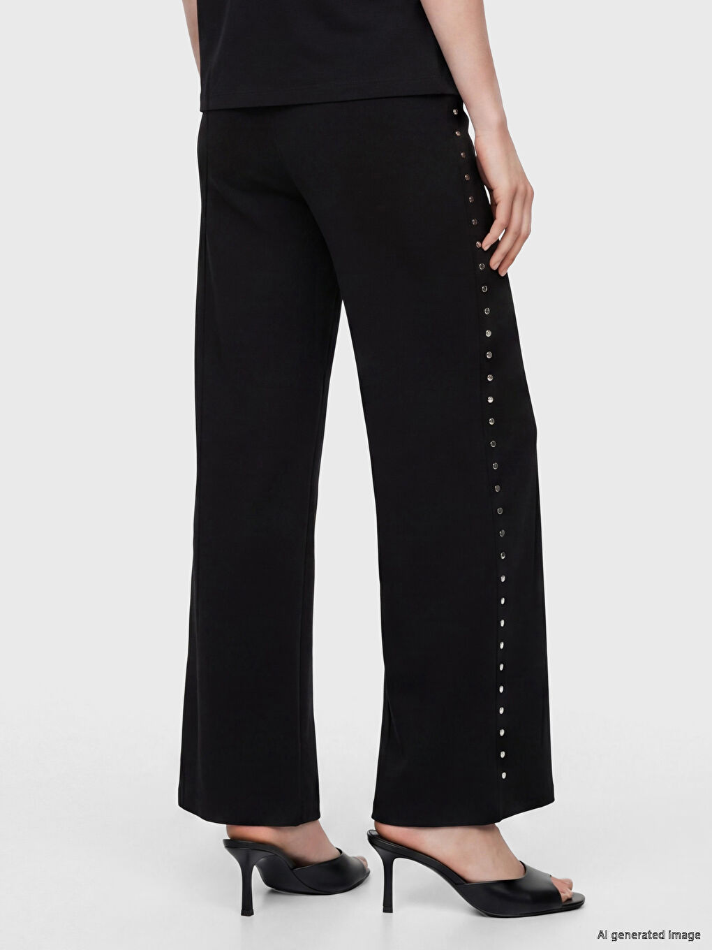 Stud Detailed Soft Touch Women's Sweatpants-2