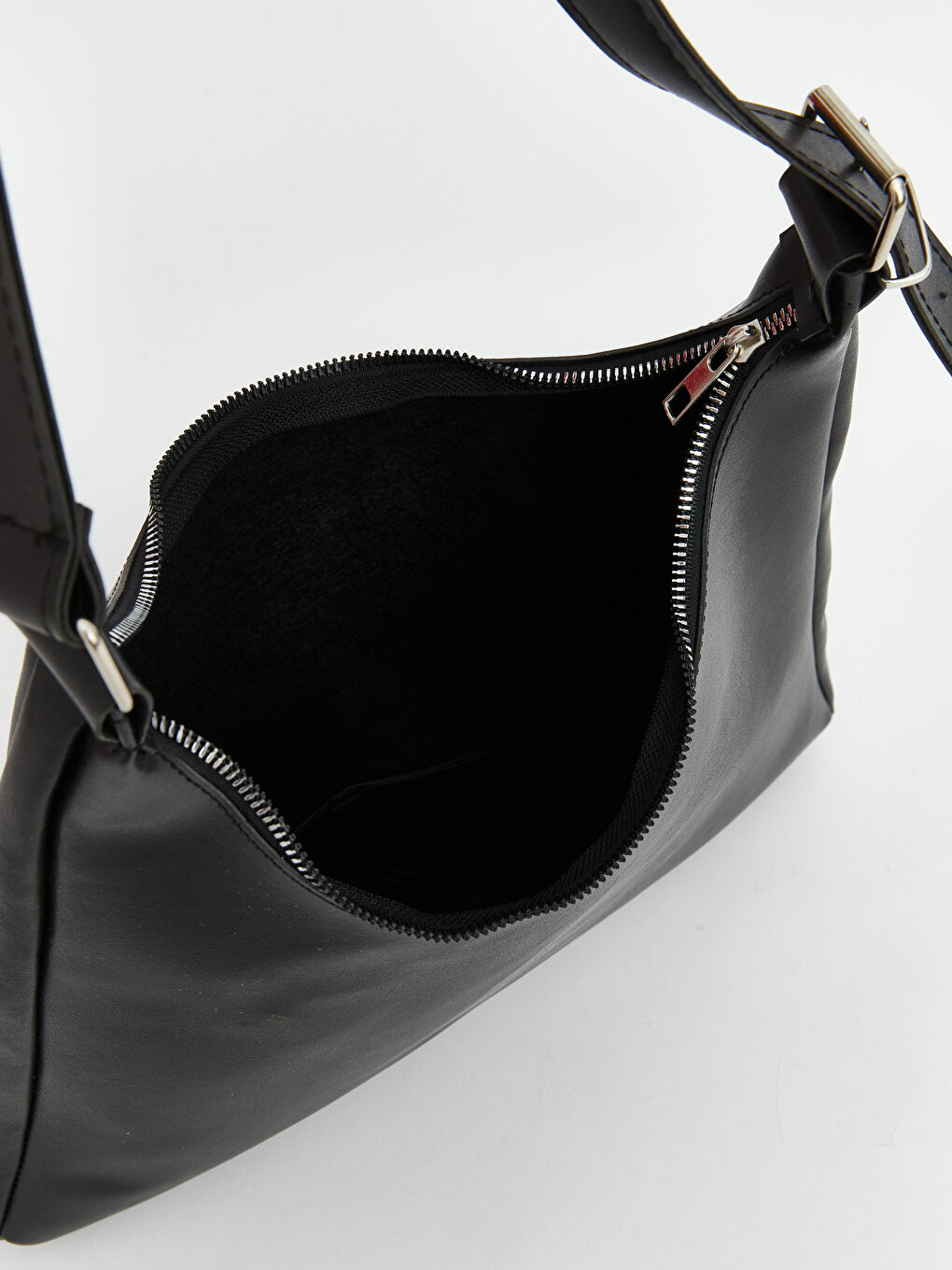 Siyah Deri Görünümlü Kadın Omuz Çantası-3