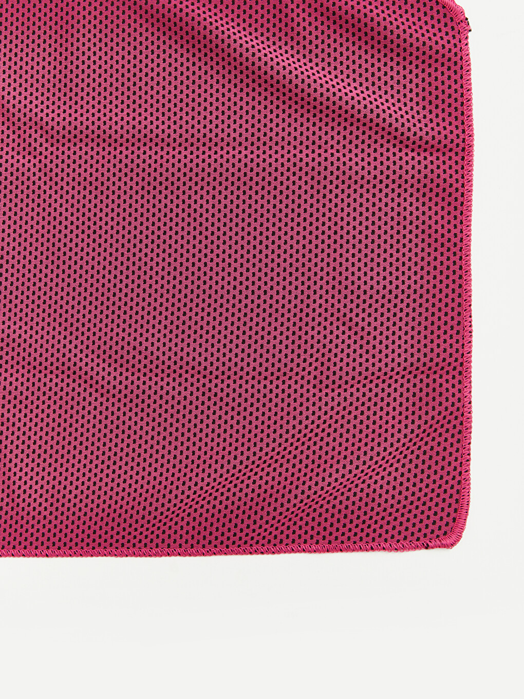 Pembe Fileli Taşınabilir Havlu-2