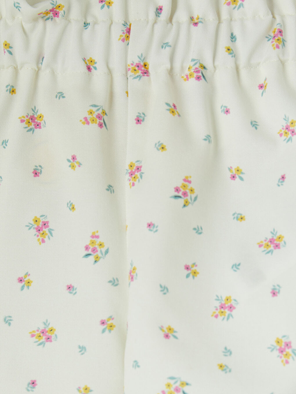 Ekru Çiçekli Kız Bebek Gabardin Şort-2