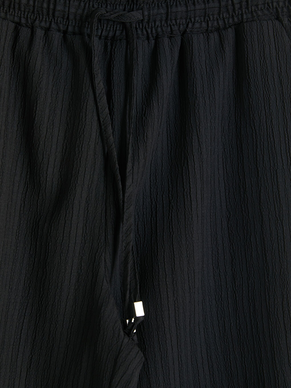 Siyah Beli Lastikli Dokulu Kadın Pantolon-6