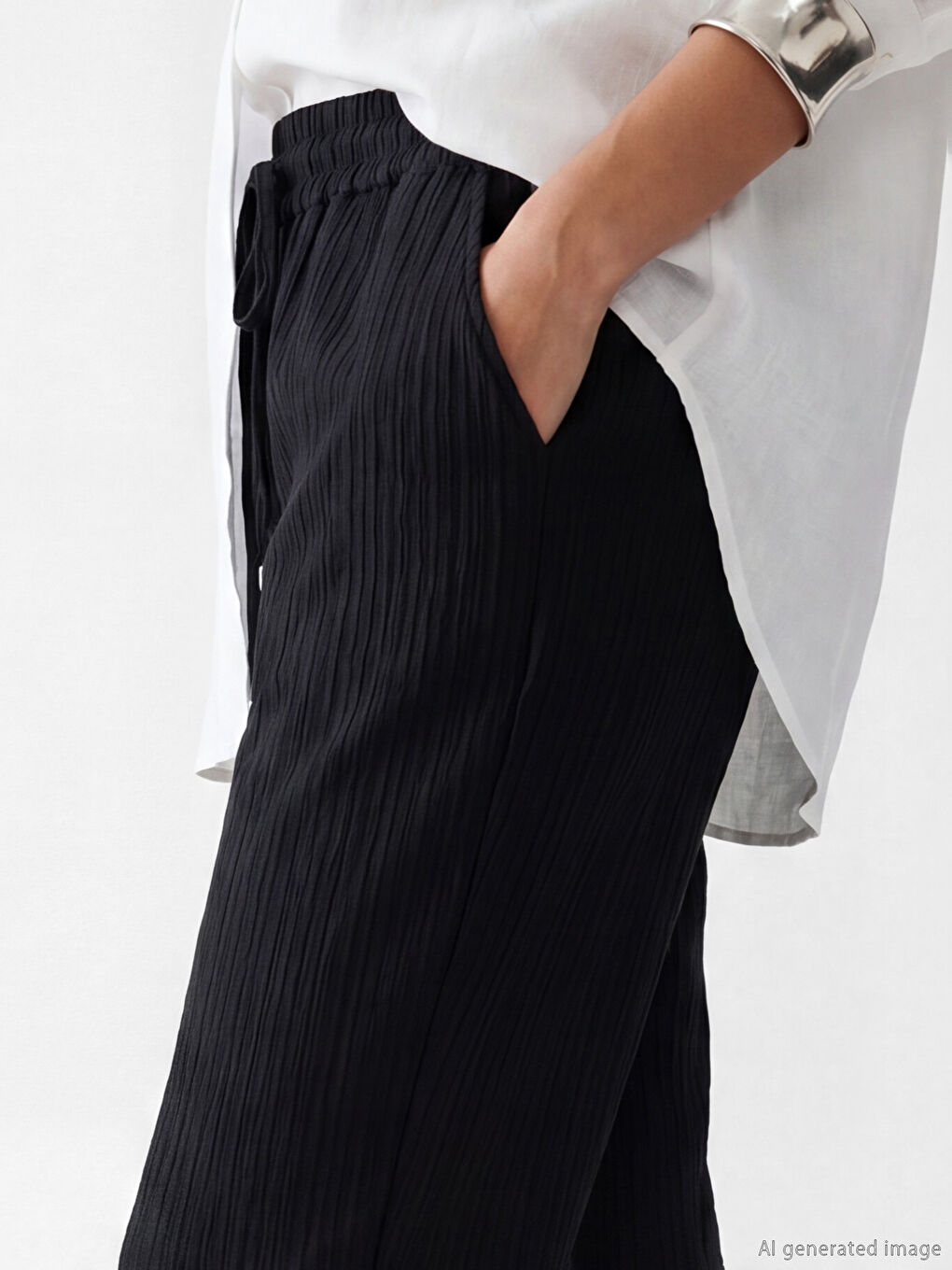 Siyah Beli Lastikli Dokulu Kadın Pantolon-2