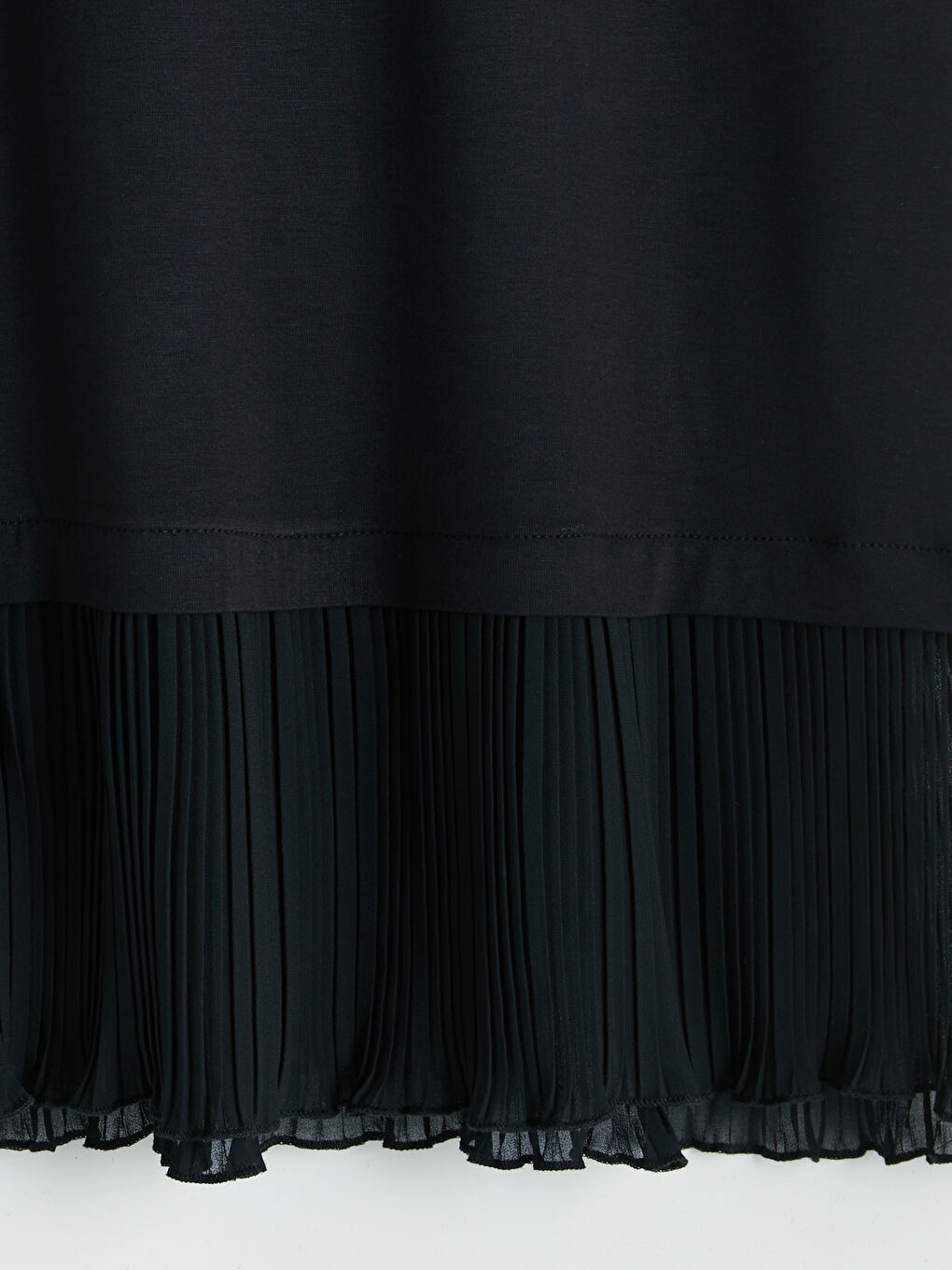 Siyah Bisiklet Yaka Pileli Kadın Tunik-2