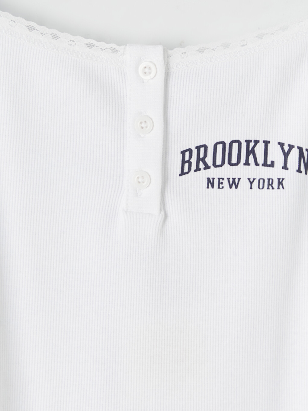 Beyaz Brooklyn Baskılı İp Askılı Kadın Fitilli Crop-1