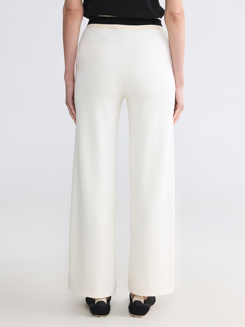 Elastic Waist Soft Touch Women's Sweatpants-3