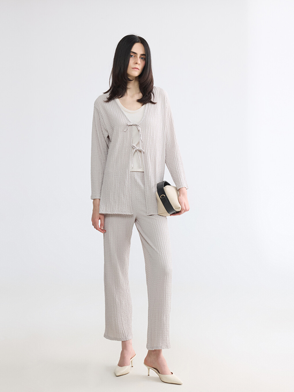 V Neck Tie-Up Textured Women's Cardigan-1