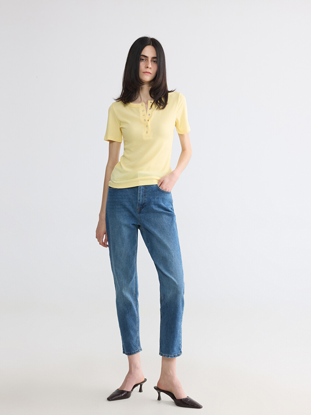 Crew Neck Buttoned Women's T-Shirt-1