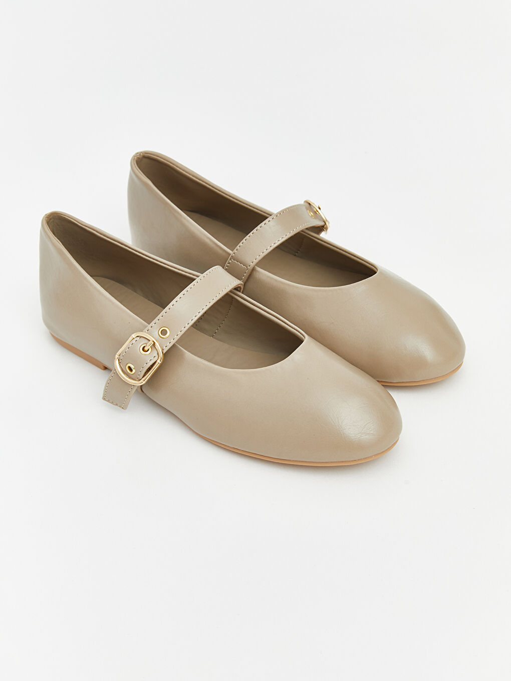 Kahverengi Deri Görünümlü Kadın Babet