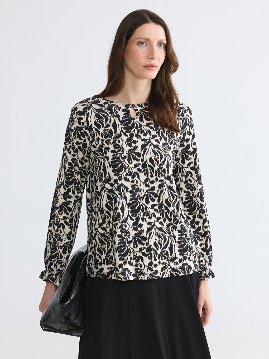 Crew Neck Patterned Blouse