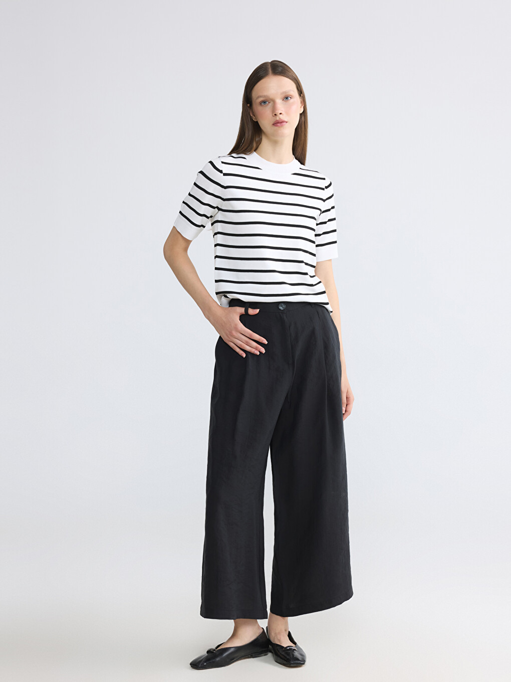 Wide Leg Pleated Women's Fabric Trousers