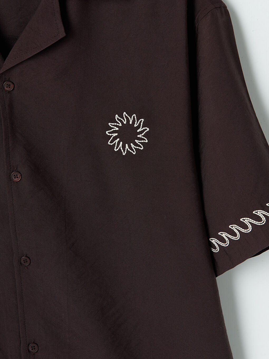 Kahverengi Loose Fit Nakışlı Erkek Gömlek-6