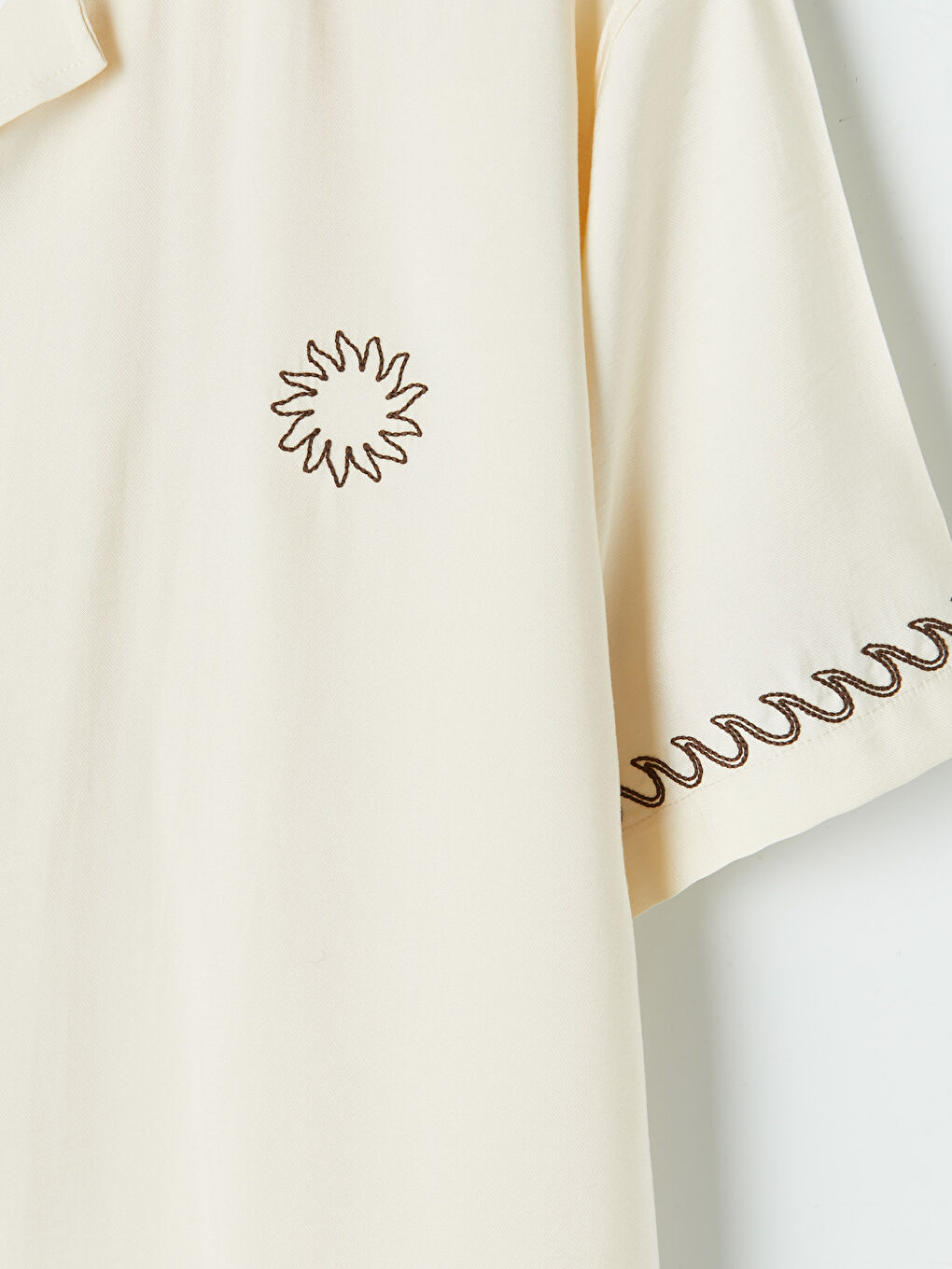 Ekru Loose Fit Nakışlı Erkek Gömlek-6