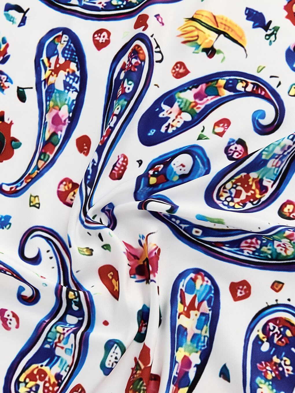 Kırmızı Desenli Kadın Bandana-2