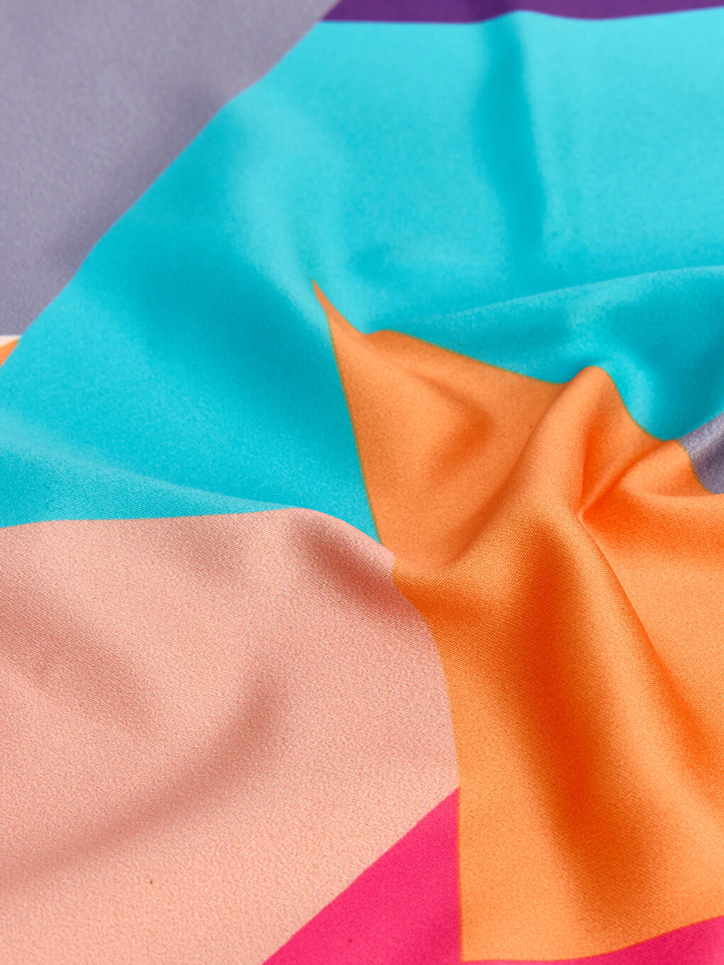 Pembe Desenli Kadın Bandana-2