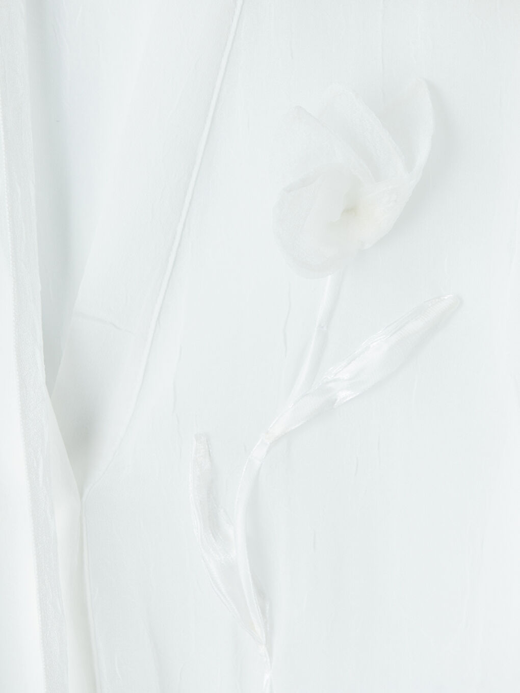 Ekru Şal Yaka Çiçek Aplikeli Kadın Gömlek-2