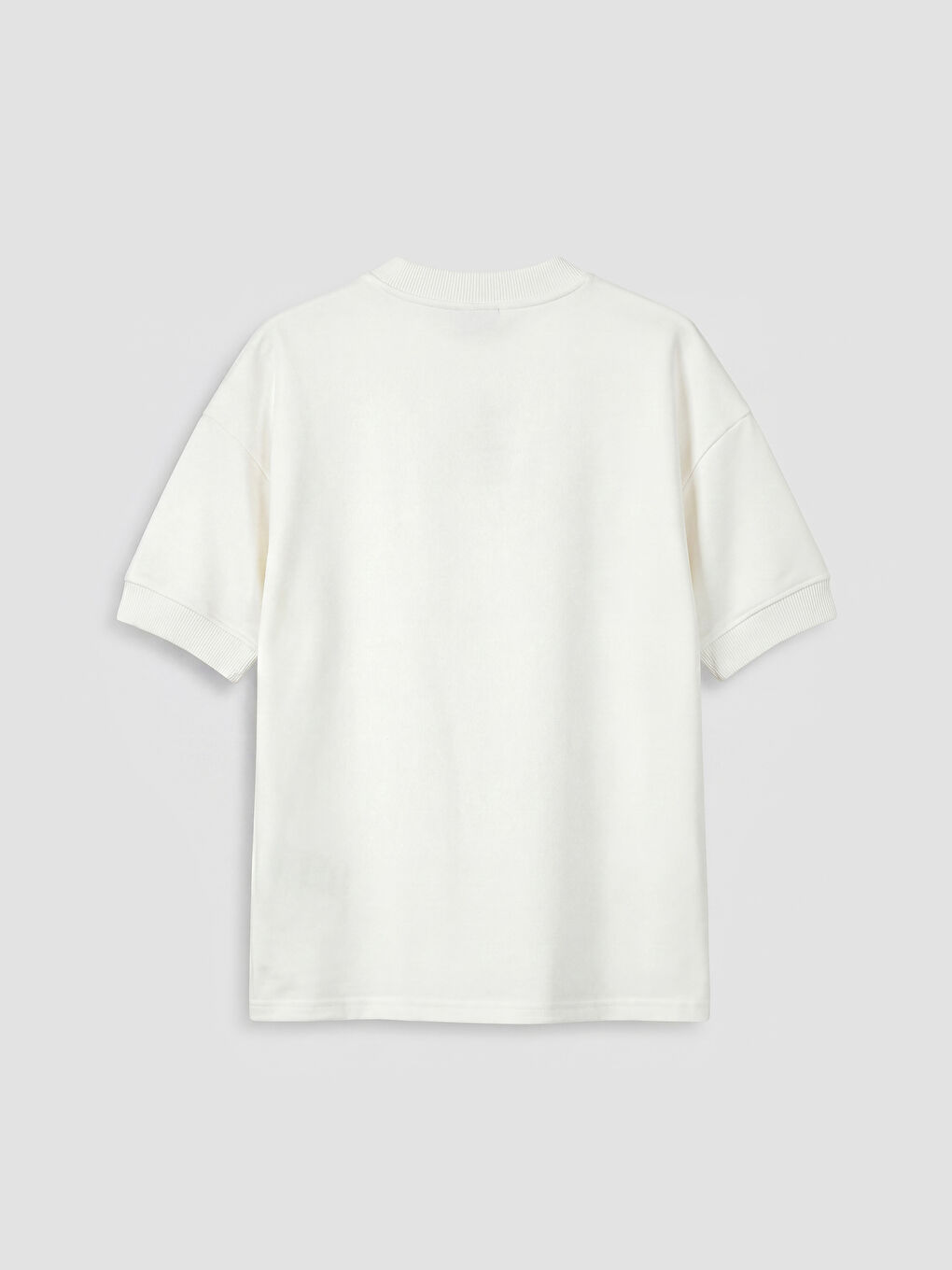 Beyaz Bisiklet Yaka Erkek Çocuk Tişört-1