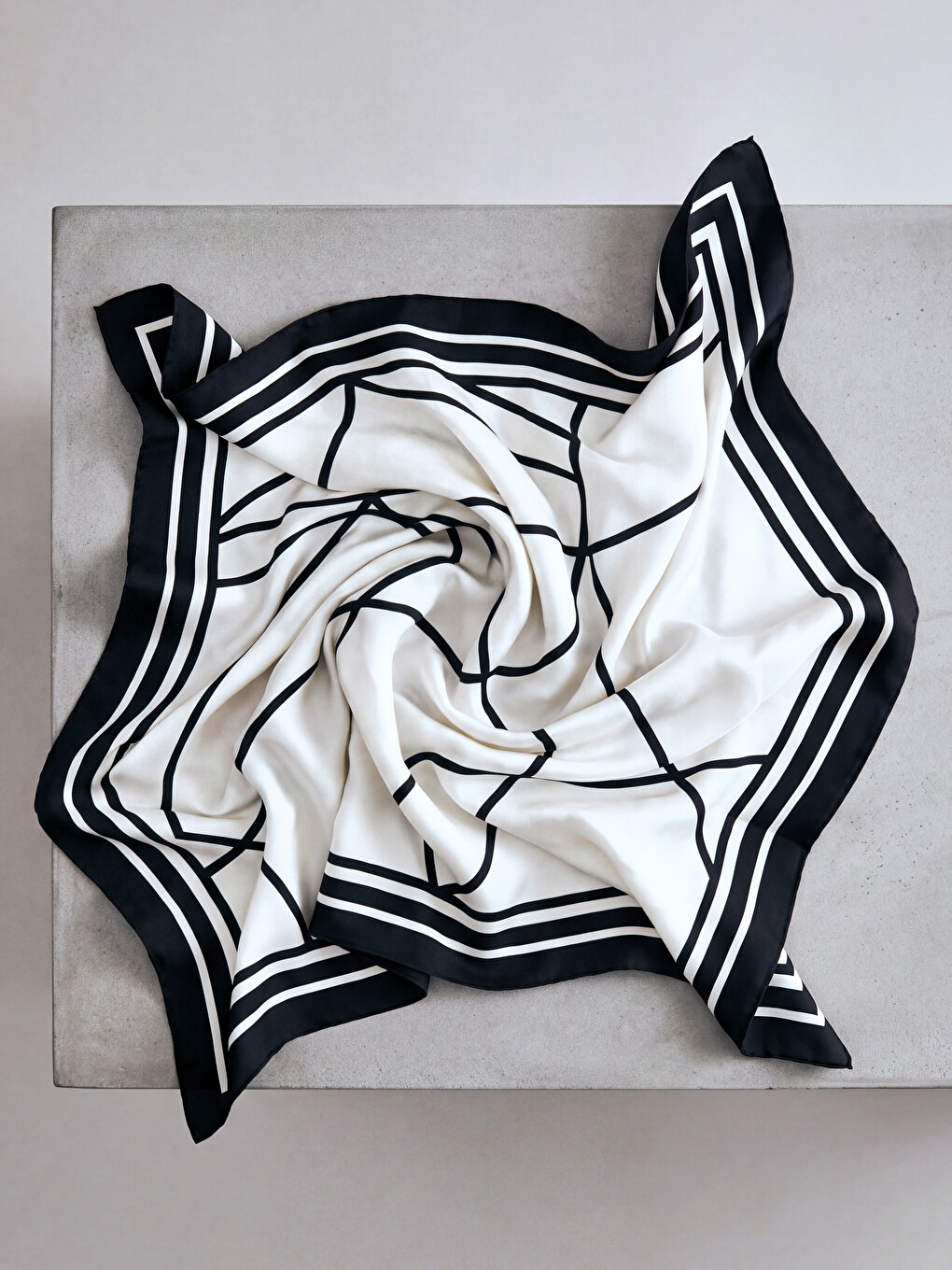 Patterned Women's Bandana