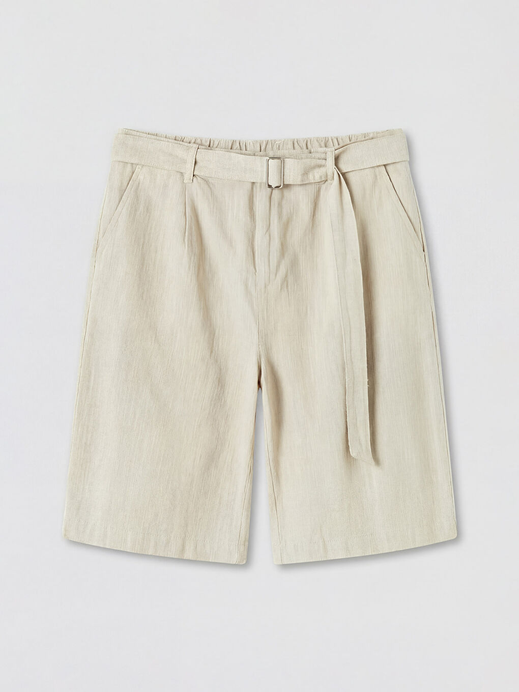 Ekru Regular Fit Kemerli Erkek Şort