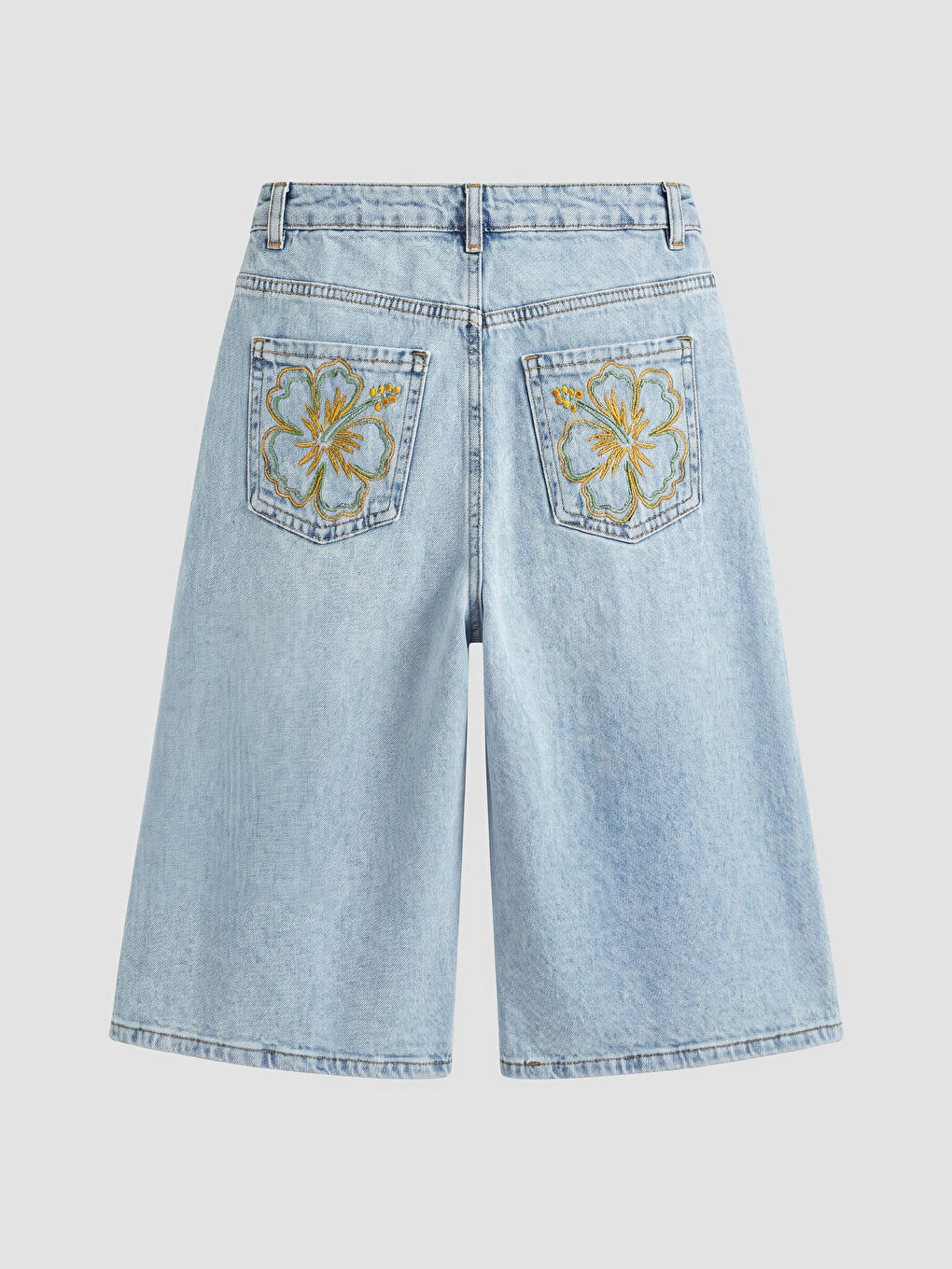 Mavi Çiçek Nakışlı Kız Çocuk Jean Şortolon-1