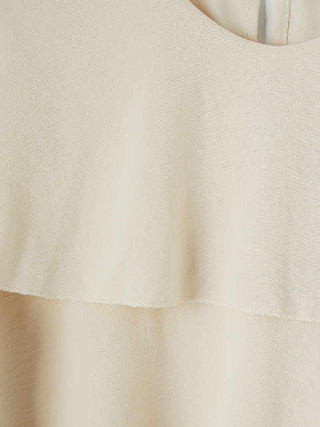 Bej Bisiklet Yaka Fırfırlı Bluz-2