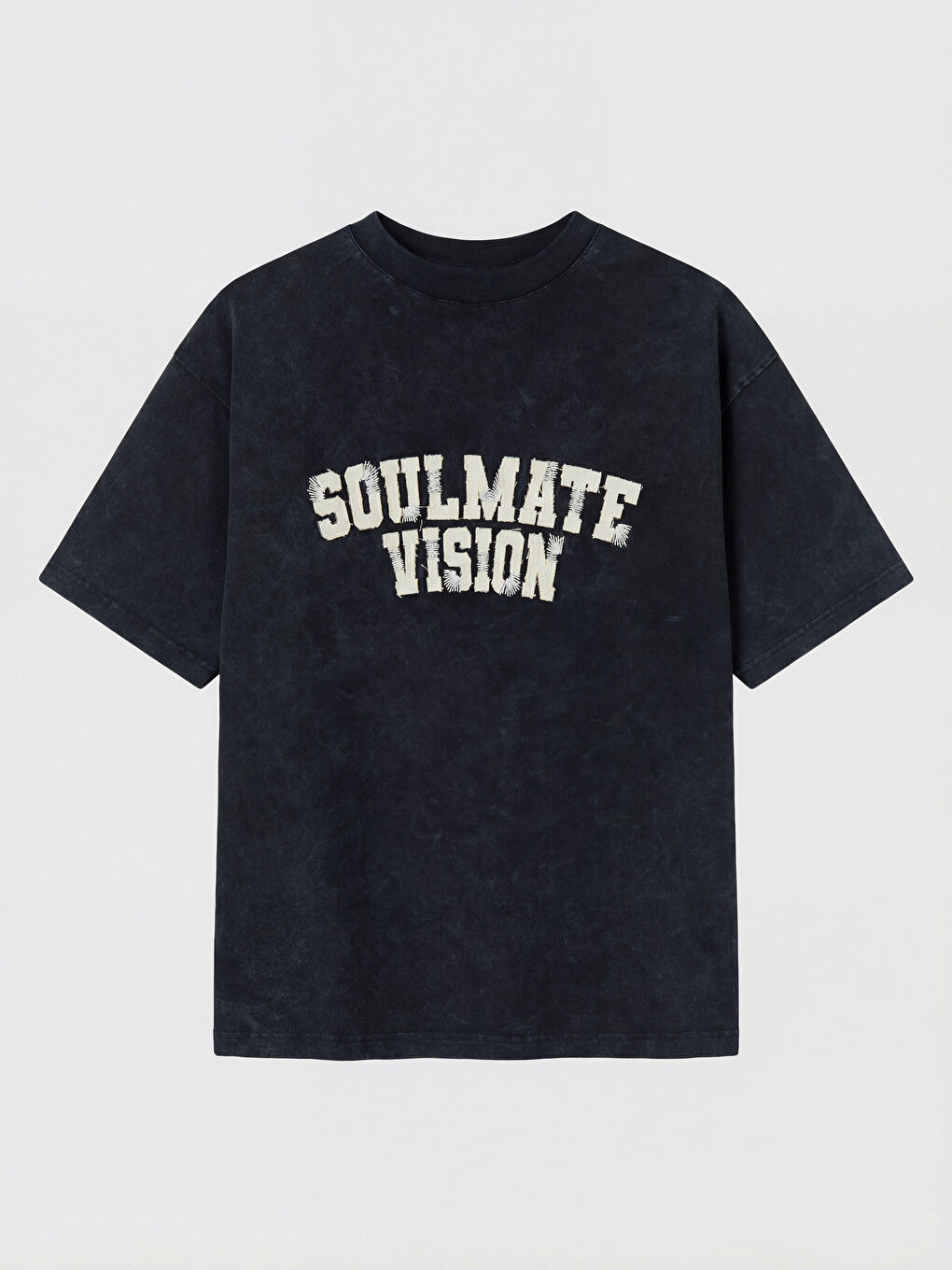 Siyah Bisiklet Yaka Nakışlı Erkek Tişört-4