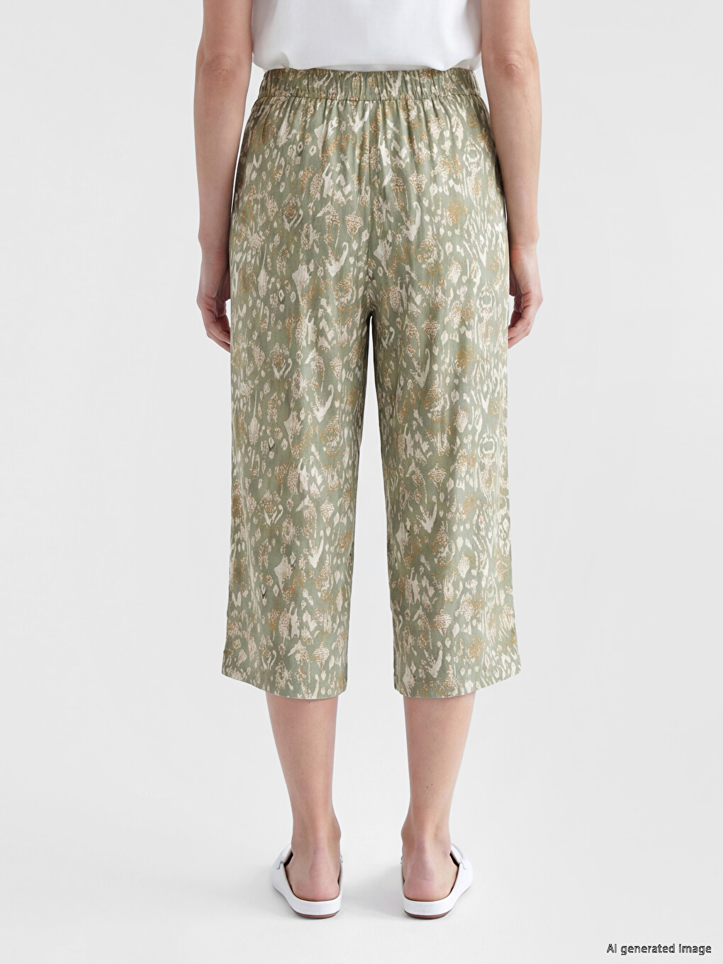 Elastic Waist Printed Women's Capri-3