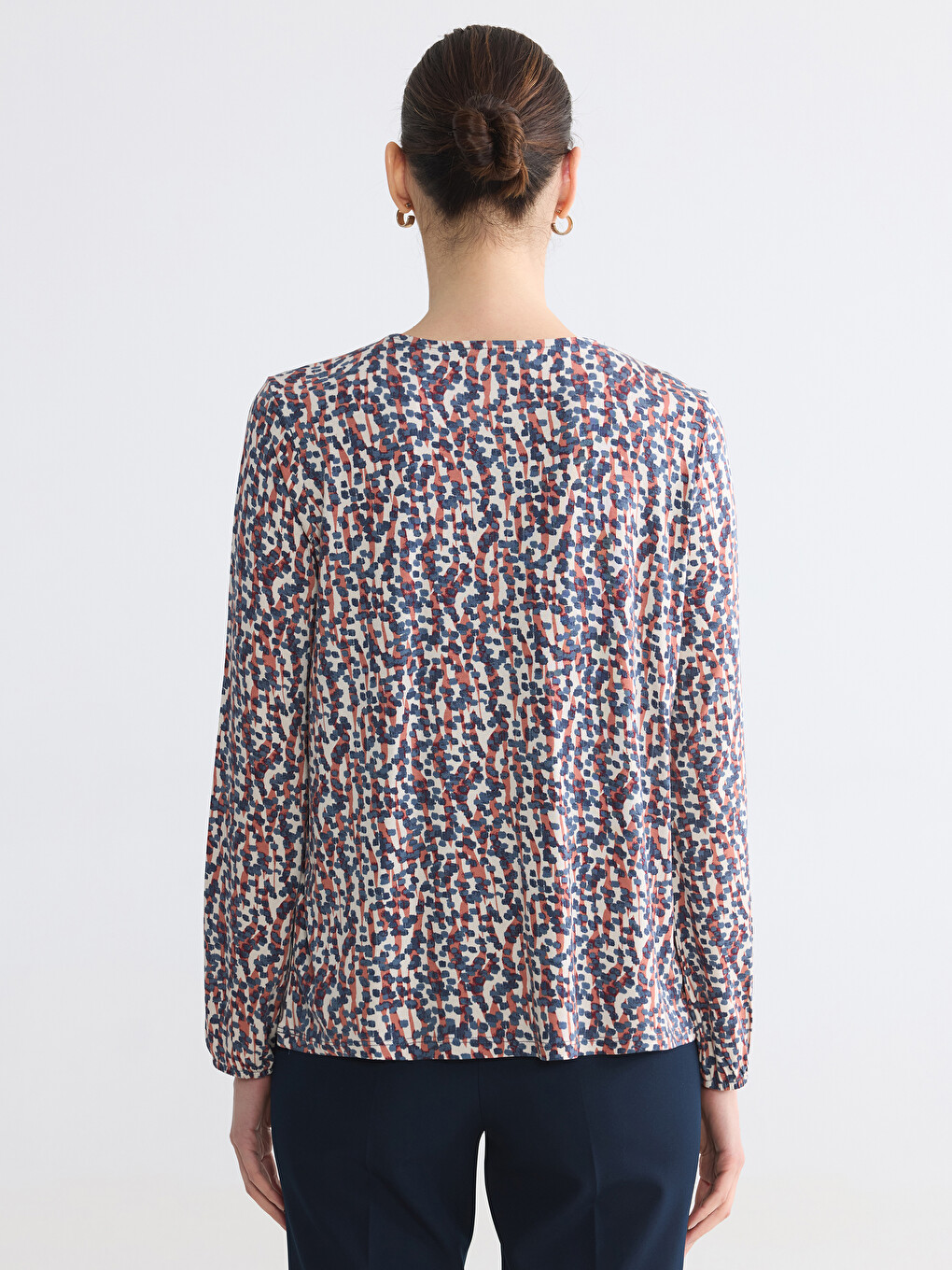 Crew Neck Patterned Blouse-3