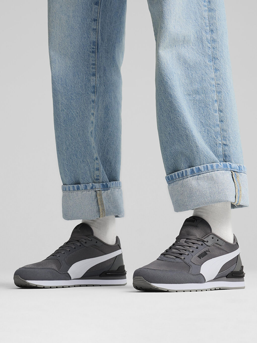 Gri ST Runner v4 Mesh Erkek Spor Ayakkabı