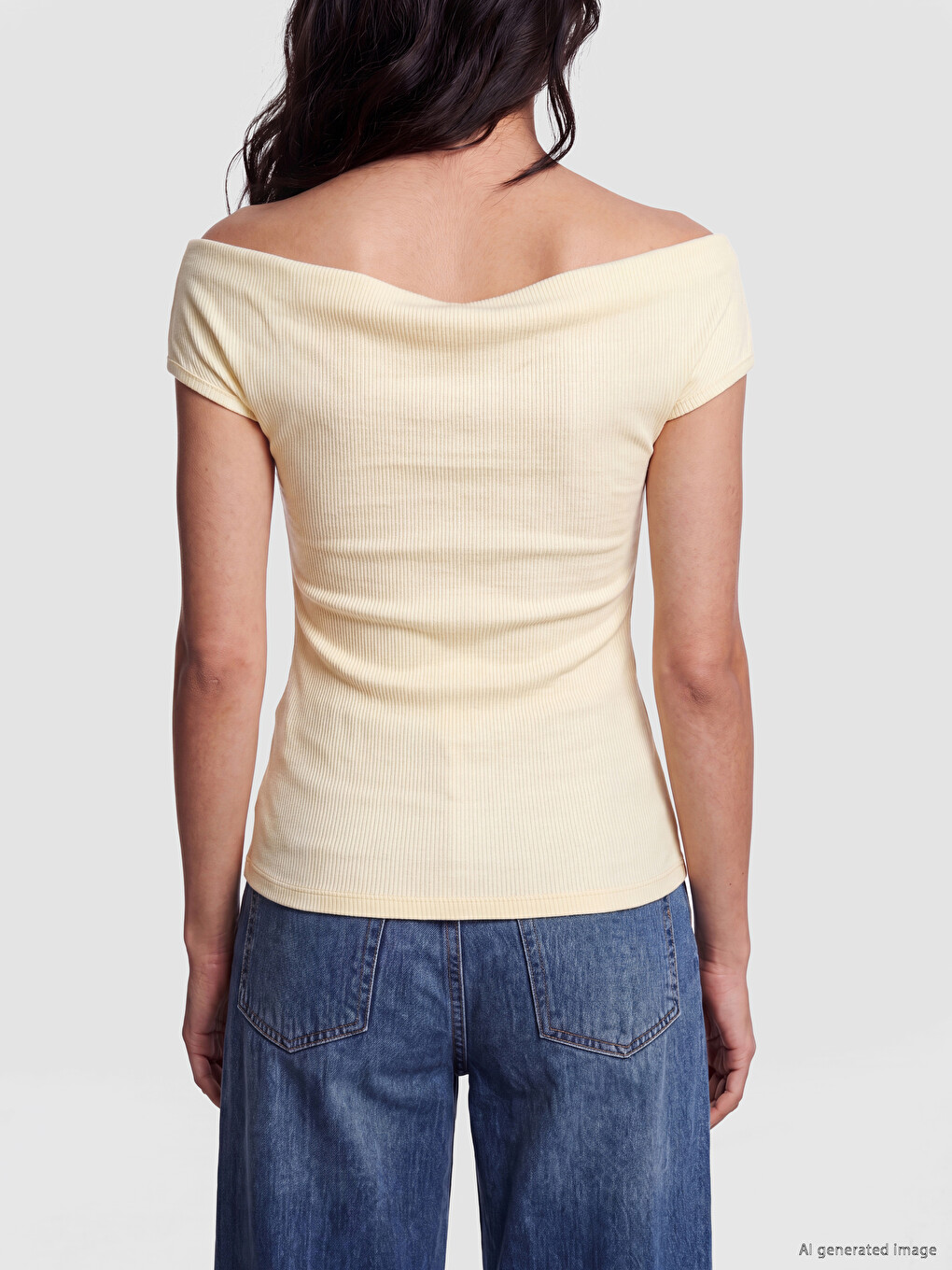 T-shirt Me Jakë Të Hapur Me Brinjë Për Gra-3