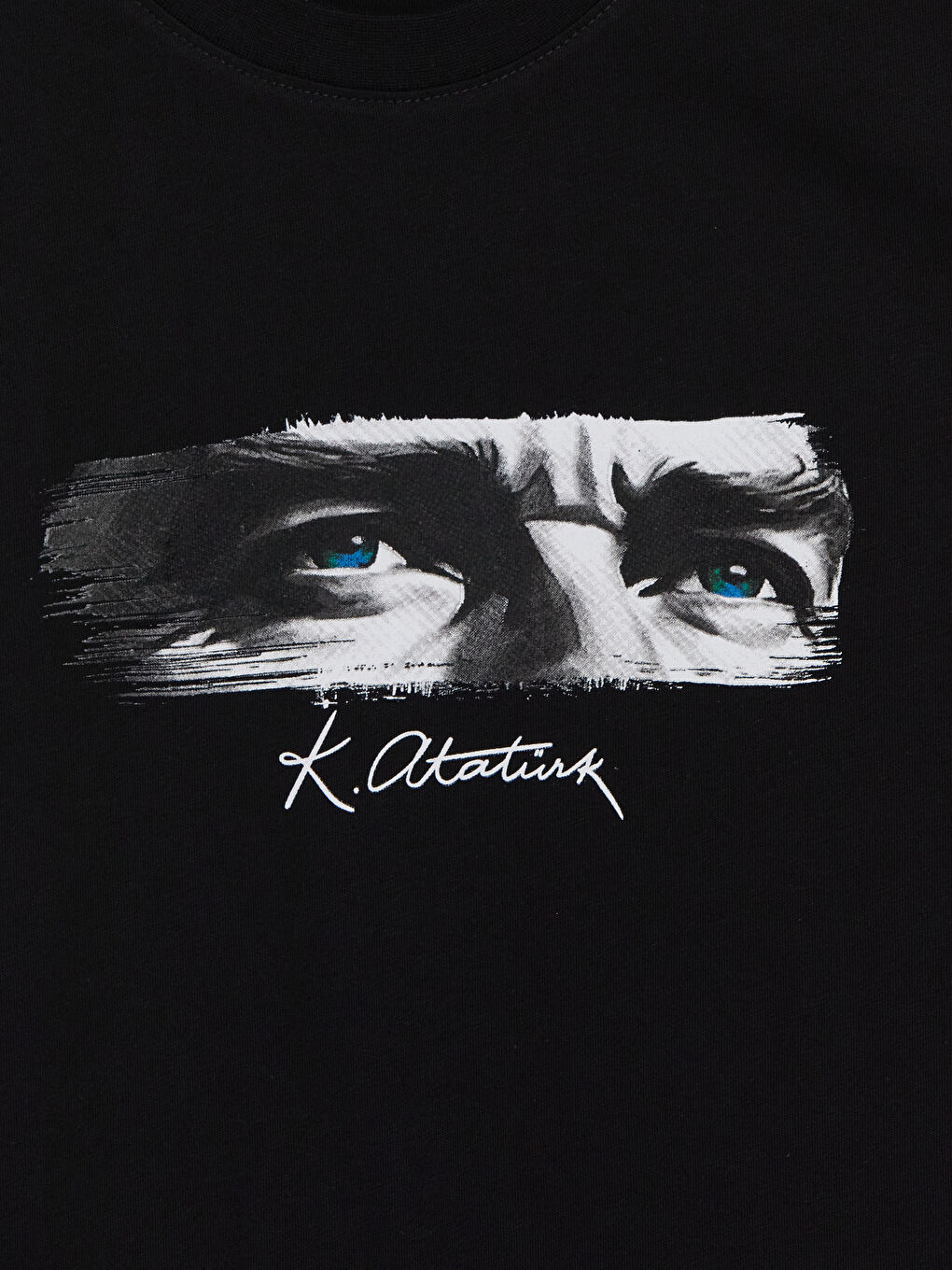 Siyah Bisiklet Yaka Atatürk Baskılı Erkek Tişört-2