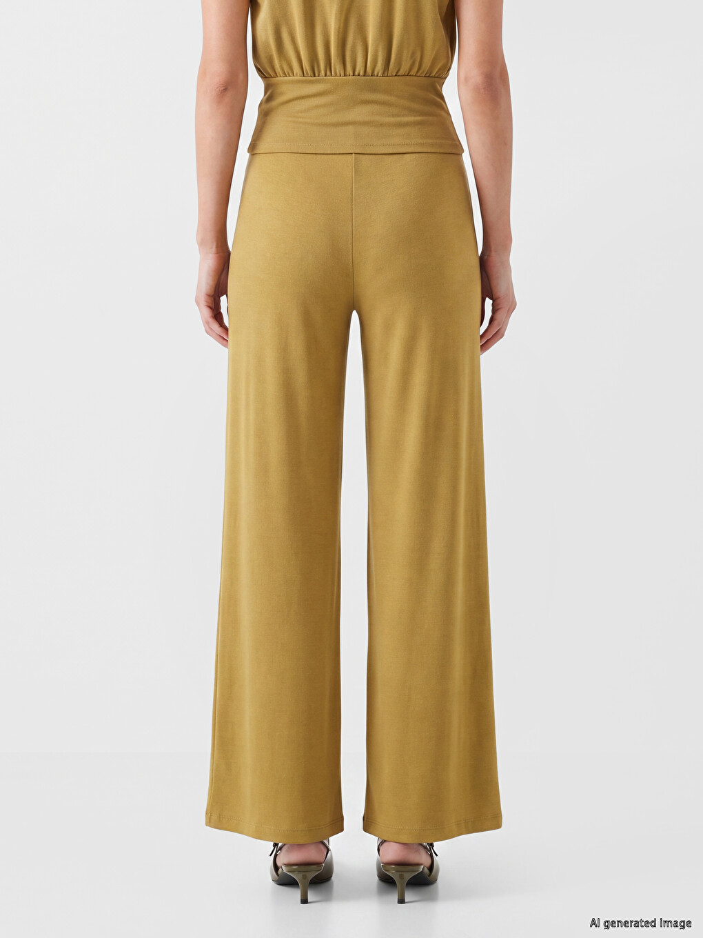 Yeşil Beli Lastikli Soft Touch Kadın Pantolon-3