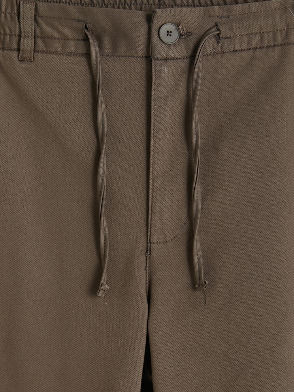 Kahverengi Regular Fit Gabardin Erkek Şort-1