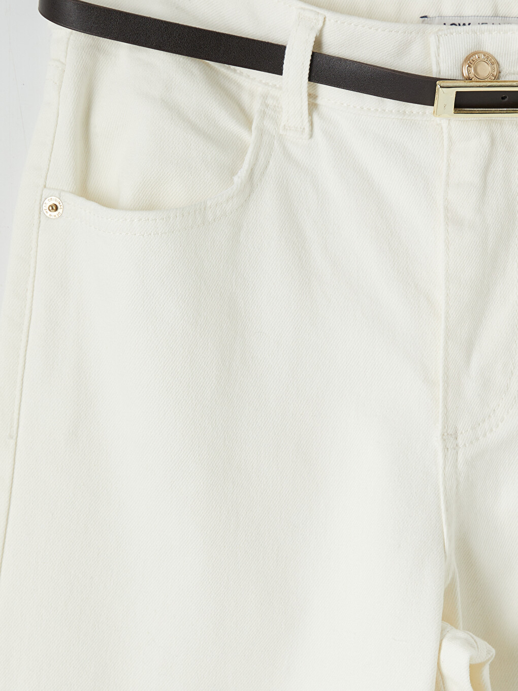 Beyaz Beli Kemerli Wideleg Kadın Jean Pantolon-1