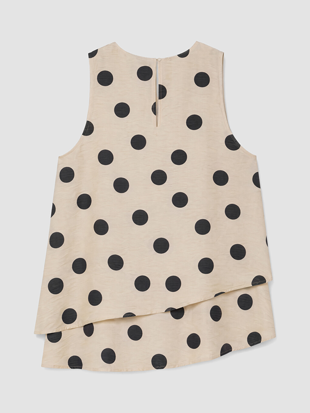 Bluza sa okruglim izrezom i tufnicama-3