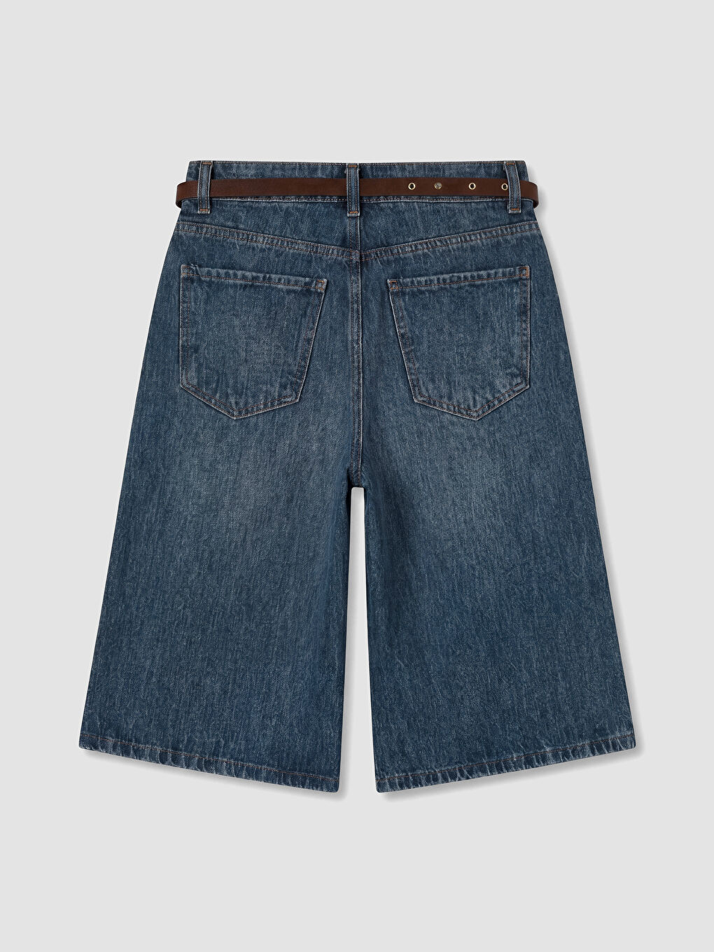 İndigo Beli Kemerli Bermuda Fit Kadın Jean Şortolon-2