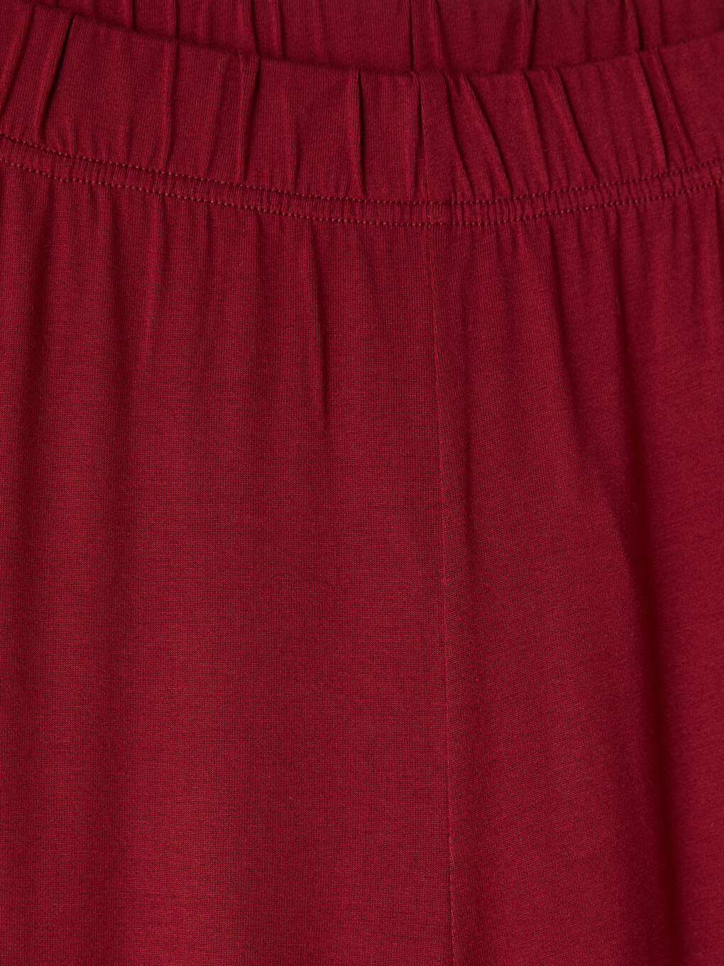 Woman Bordeaux Capri Trousers-1