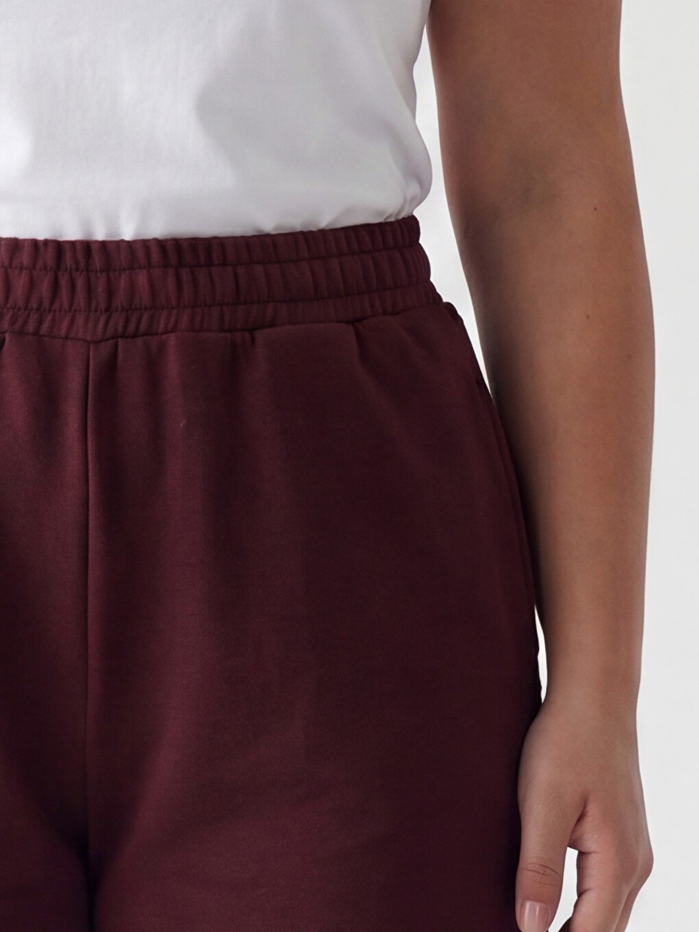 Bordo Beli Lastikli Soft Touch Kadın Şort-10