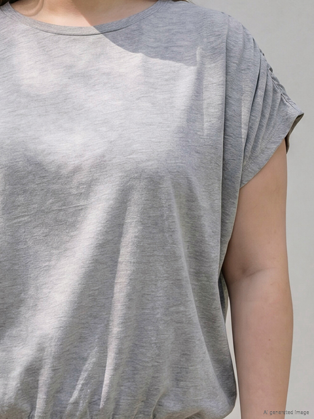 Plus Size Nabrani Kratki Top Za Žene-2