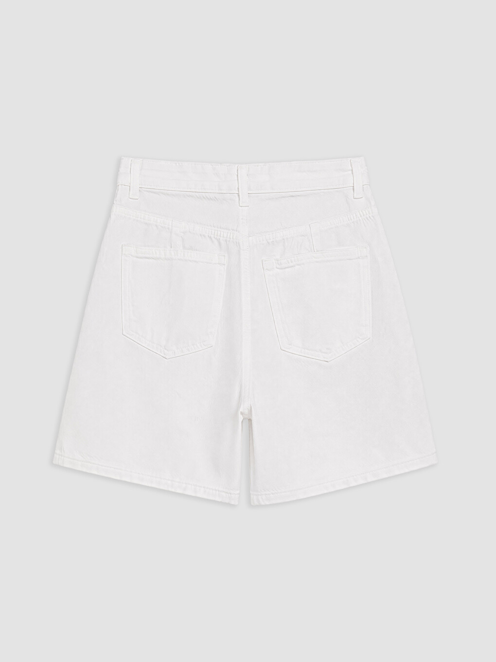 Beyaz Regular Fit Kadın Jean Şort-1