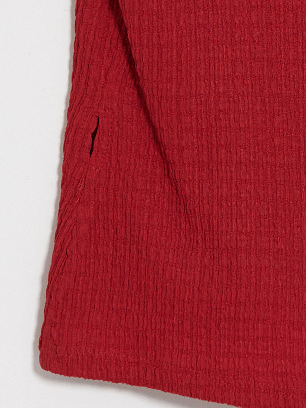 Easy To Wear Front And Shoulder Snap-fastened Blouse-9