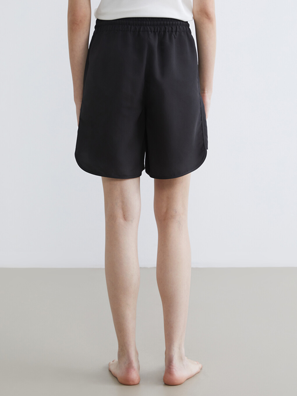 Women's Elastic Waist Plain Beach Shorts-3