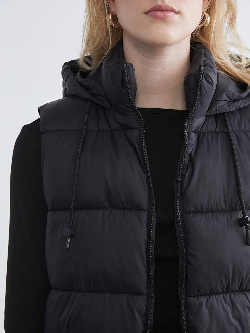 Hooded Women's Puffer Gilet-2