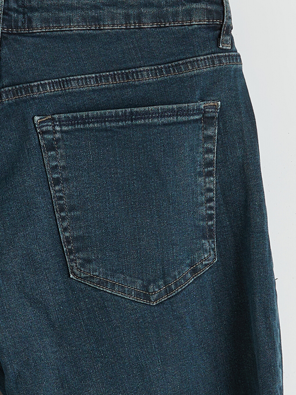 790 Relaxed Fit Men's Jeans-5