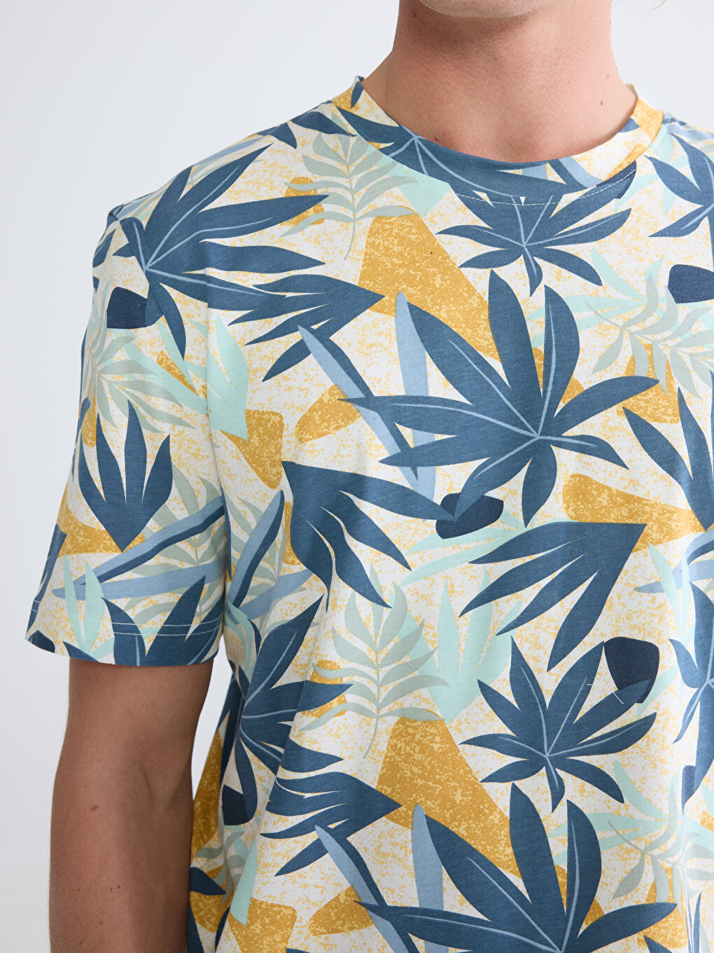 Crew Neck Printed Jersey Men's T-shirt-2