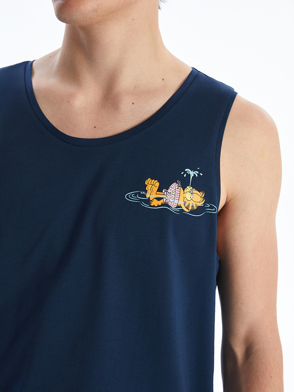 Kanatierë Pa Mëngë Me Stampim Garfield Dhe Jakë Të Rrumbullakët Për Burra-2