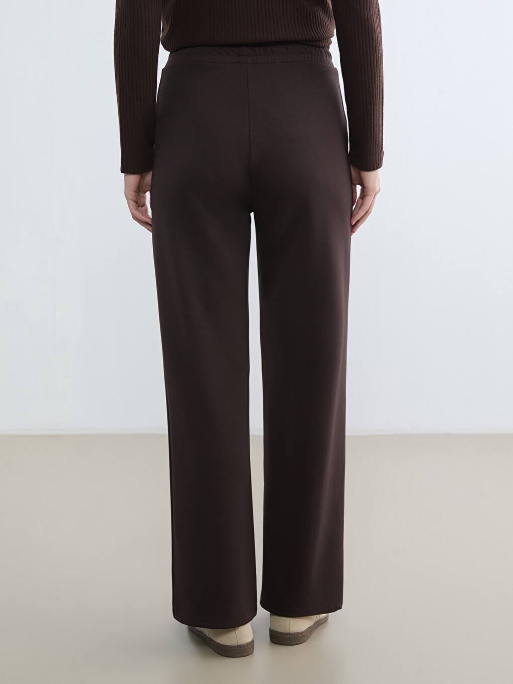 Women's Sweatpants With Elastic Waist-4