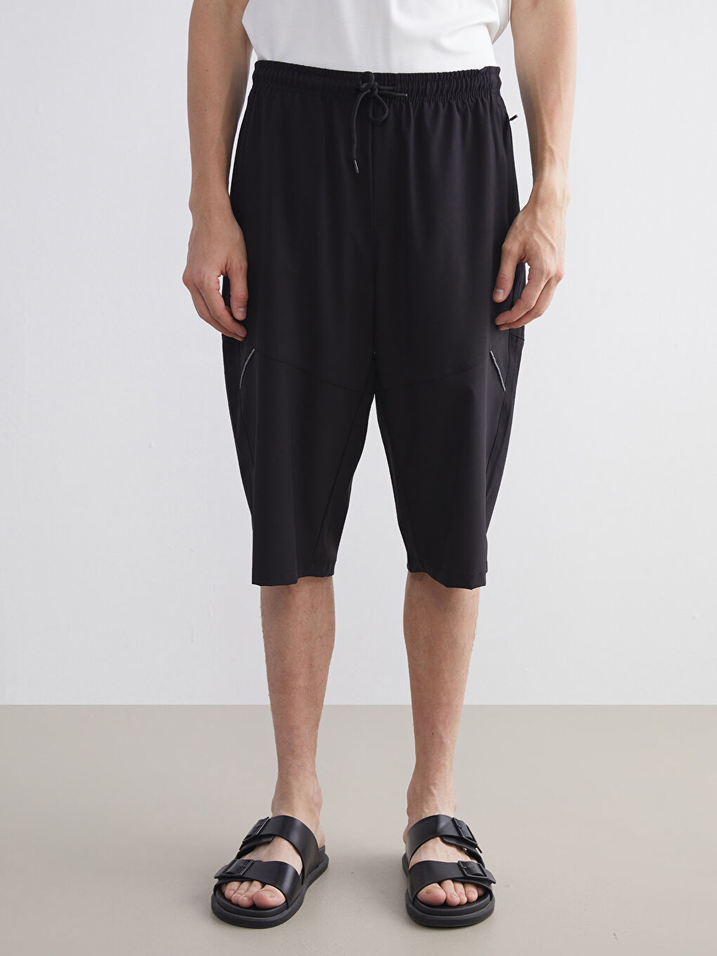 Siyah Diz Hizası Boy Erkek Deniz Şortu-1